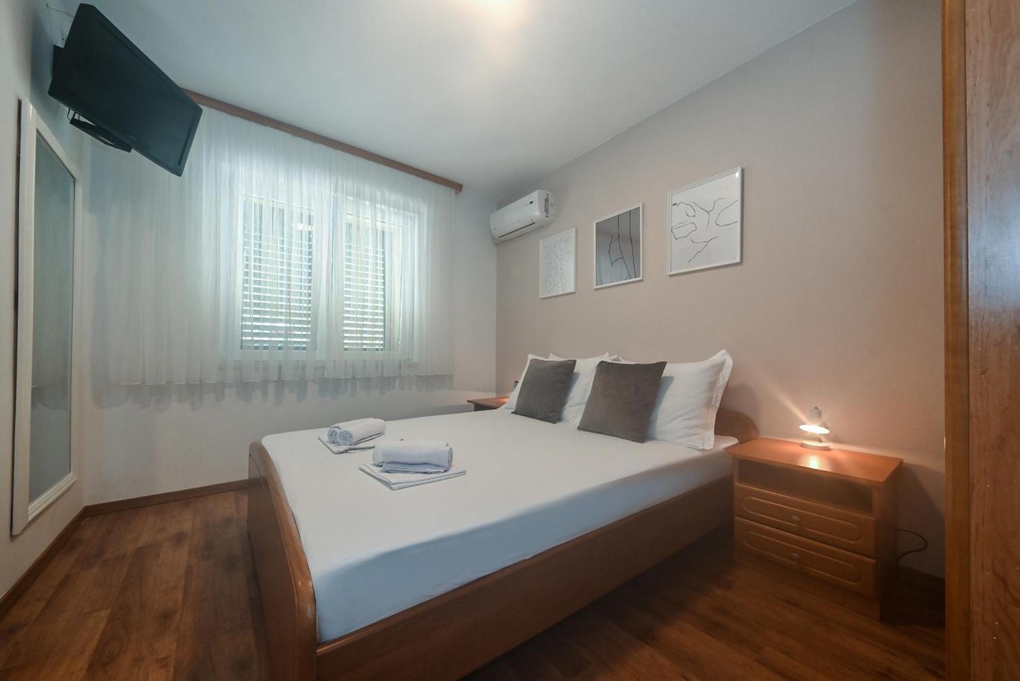 Apartments Carevic Ante Baška Voda Eksteriør bilde