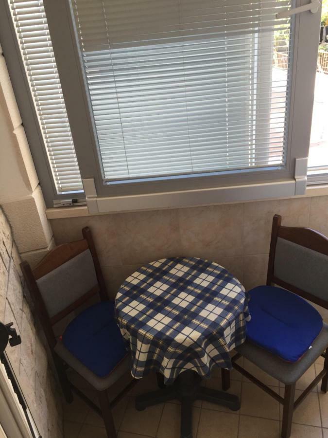 Apartments Carevic Ante Baška Voda Eksteriør bilde